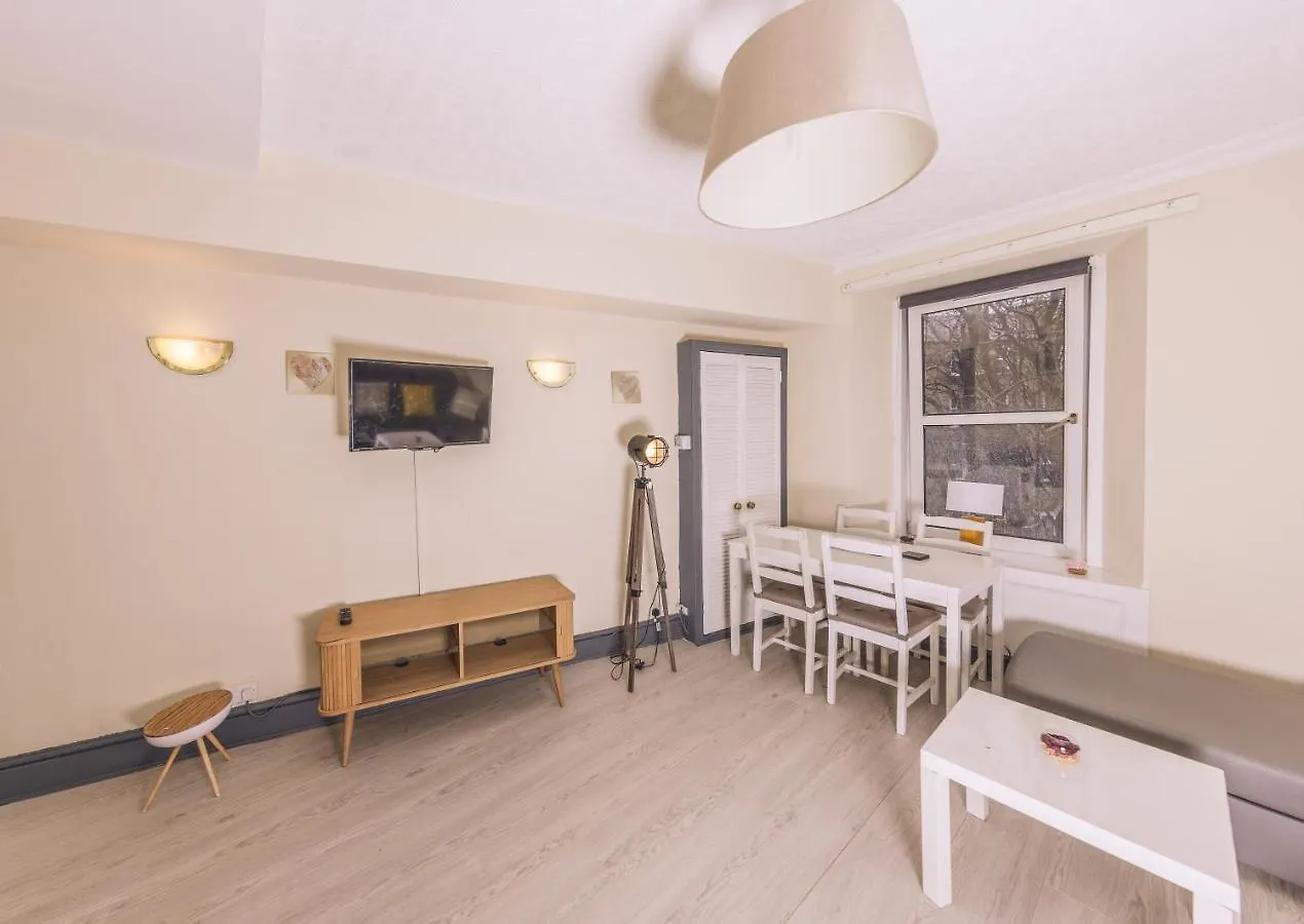 Old Town Central Apartments By The Castle United Kingdom