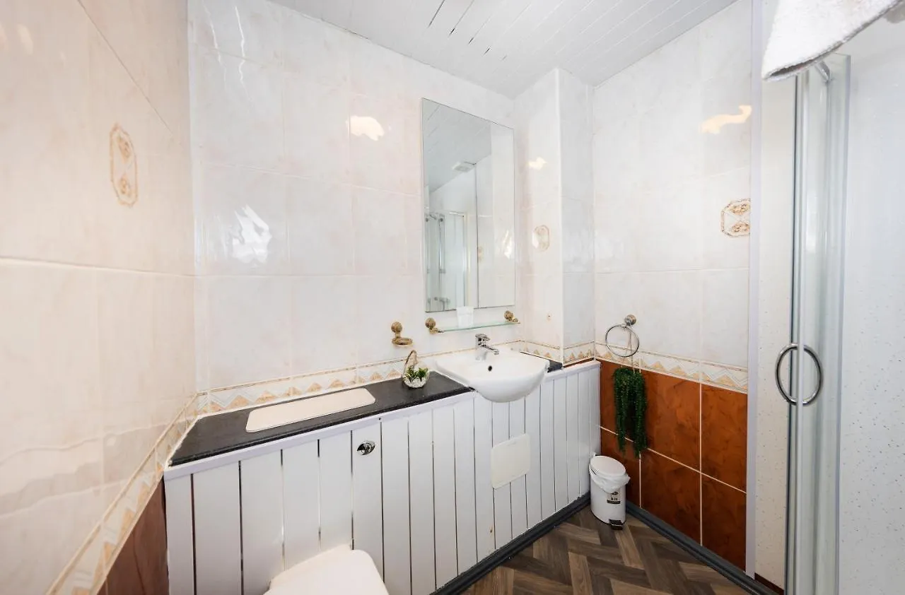 Old Town Central Apartments By The Castle 0*, Edinburgh United Kingdom